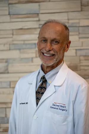 Dr. Steven Muscoreil Scholarship Opens Applications for Aspiring Physicians Nationwide